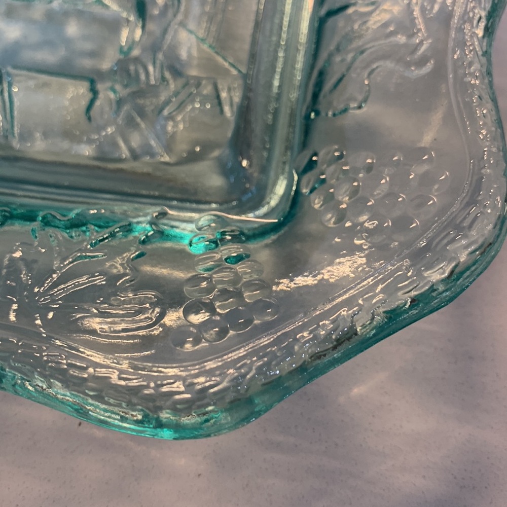 Tiara Glass Plate Blue Last Supper - Picture 4 of 13